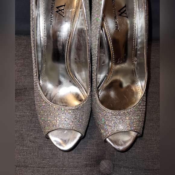 Silver High Heels Iridescent Size 7.5 - Picture 8 of 9